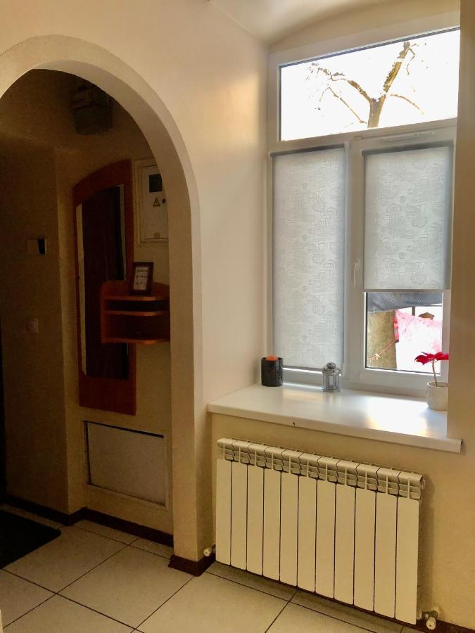 Old City Apartment With Parking Lviv Exterior photo